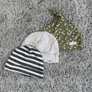 Lot Of 3 Baby Hats Crib Caps Beanies Tahari Honest Gerber 0-6 Months